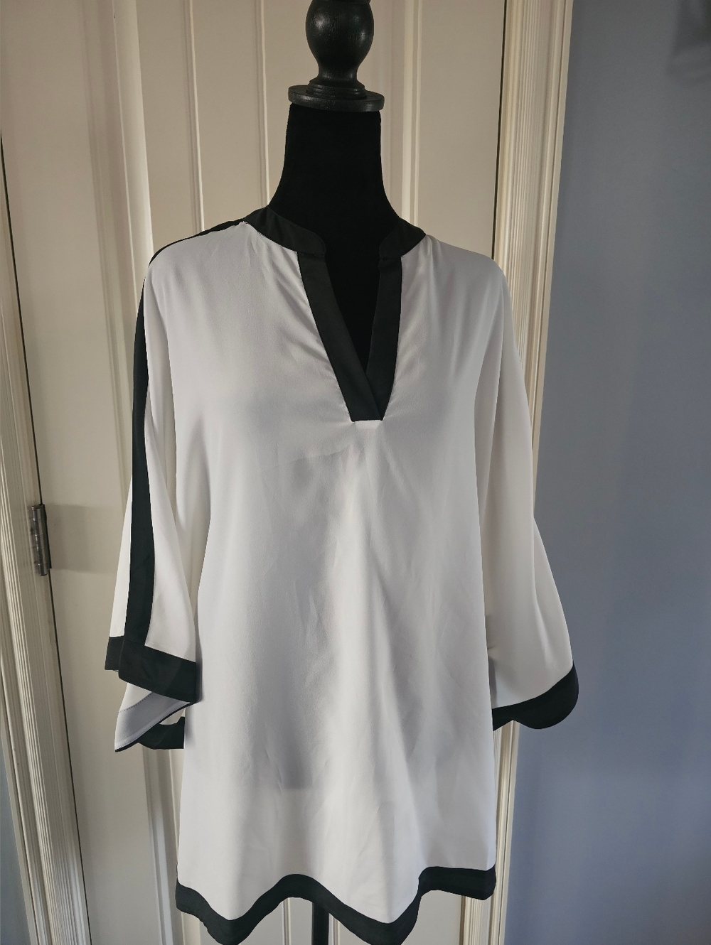Chico's White Poncho Blouse Ivory with Black Trim Elegant V-Neck Tunic S/M